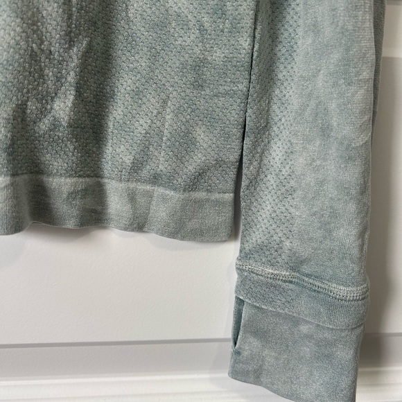 NWT Fabletics Training Day 1/4 Zip - Picture 4 of 7